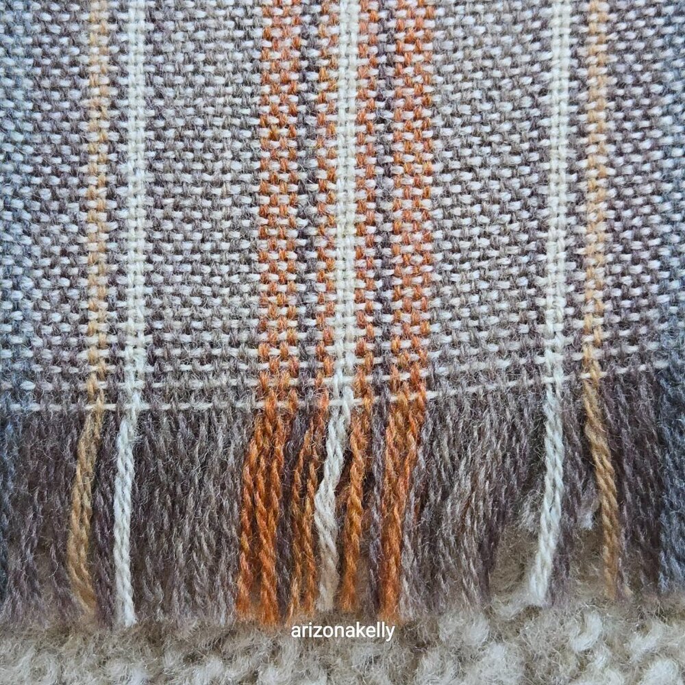 NWOT Johnstons Extra Fine Merino Wool Plaid Scarf Scotland - Picture 4 of 11